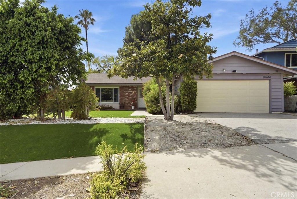9533 Frankirst Property Photo 19