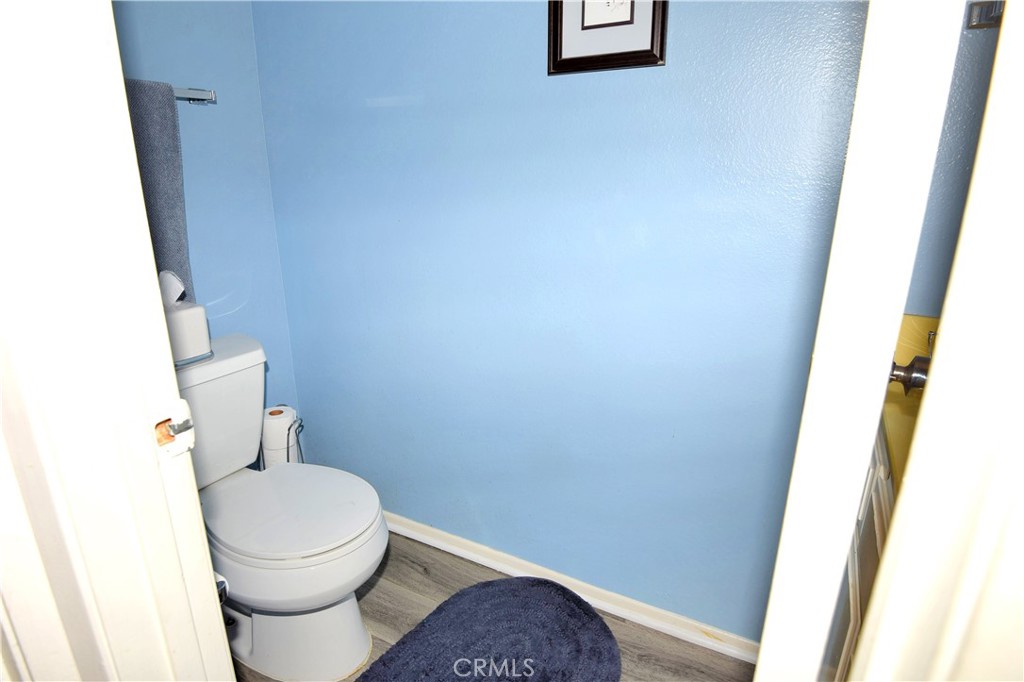 15155 Sherman Way 37 Property Photo 13