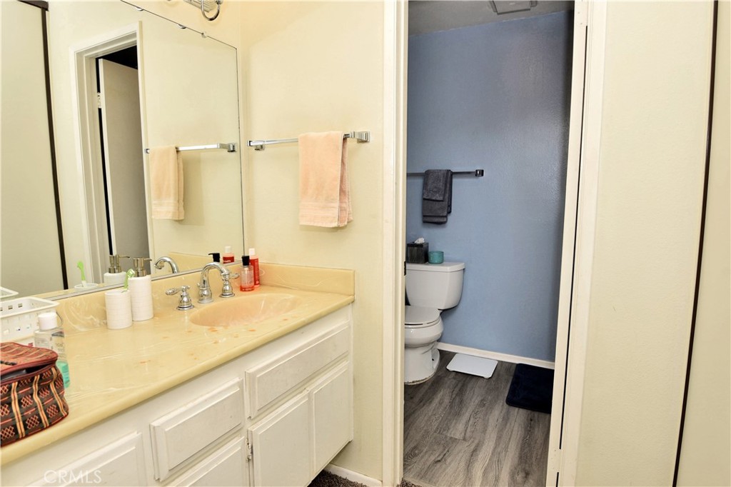 15155 Sherman Way 37 Property Photo 20