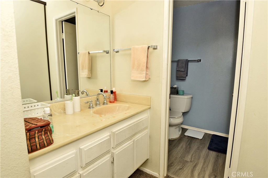 15155 Sherman Way 37 Property Photo 21
