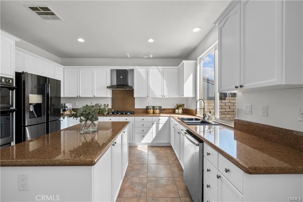 29052 Madrid Place Property Photo 19
