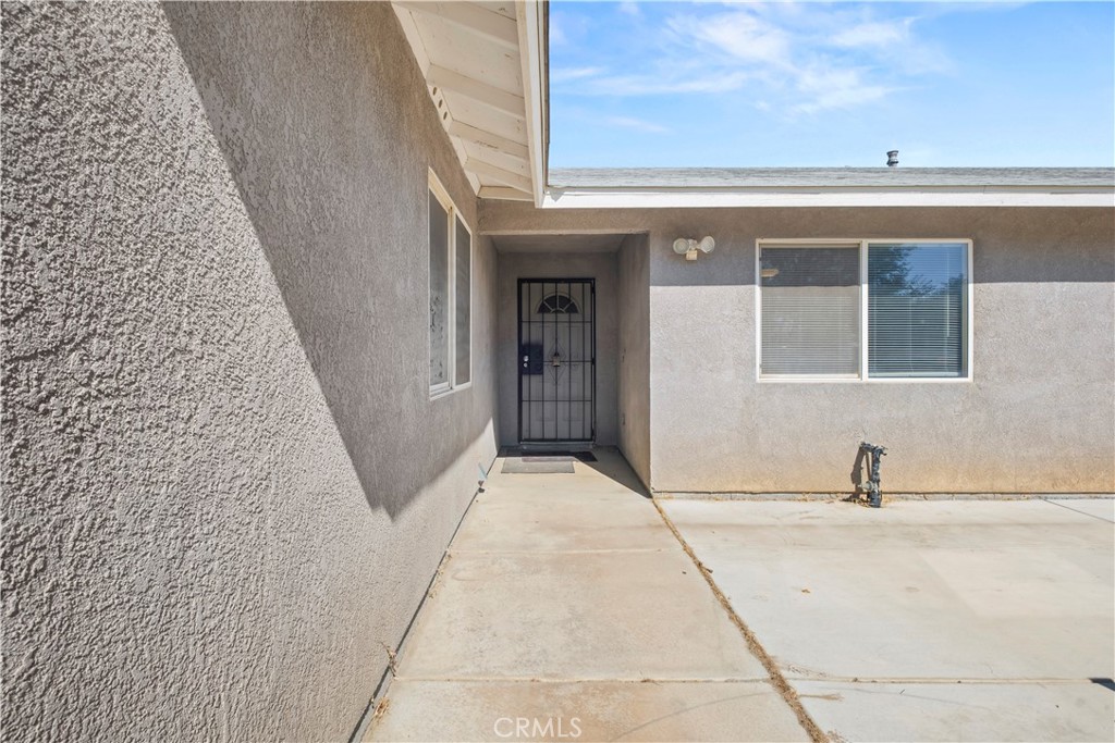 40904 168th E Property Photo 3