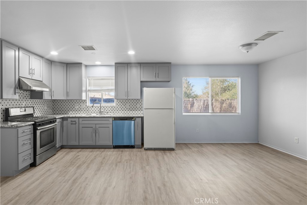 40904 168th E Property Photo 8