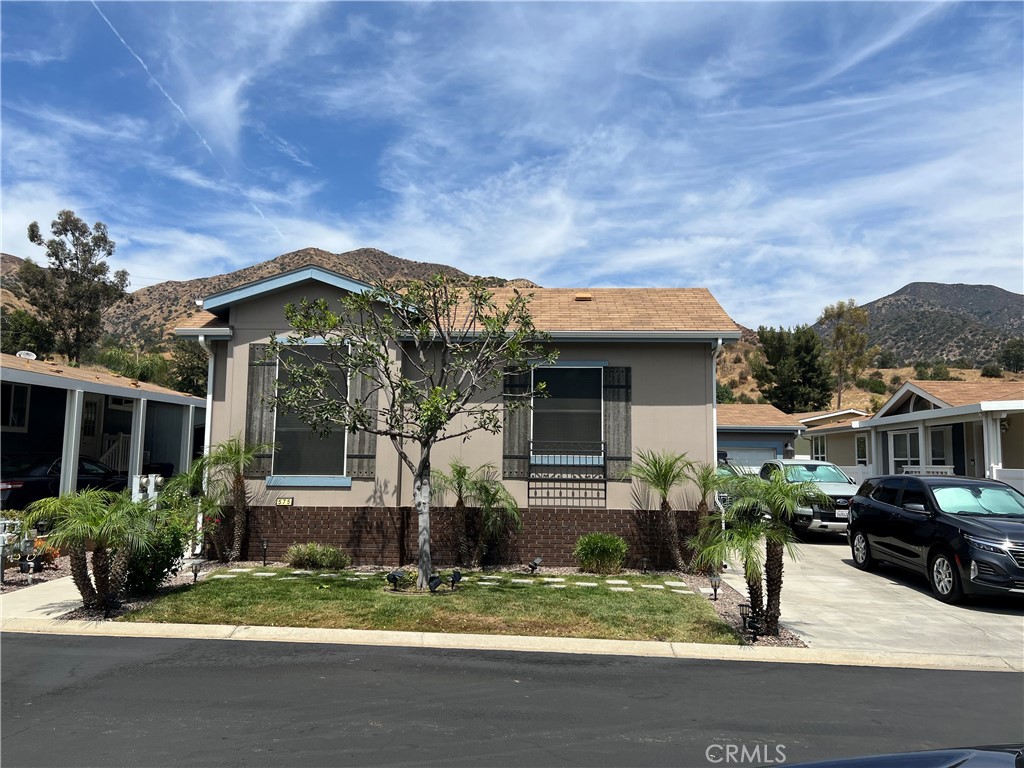 15455 Glenoaks Boulevard 575 Property Photo 1