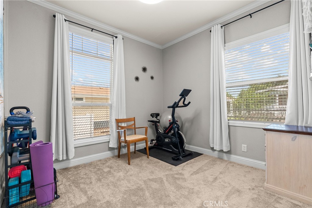 15455 Glenoaks Boulevard 575 Property Photo 27