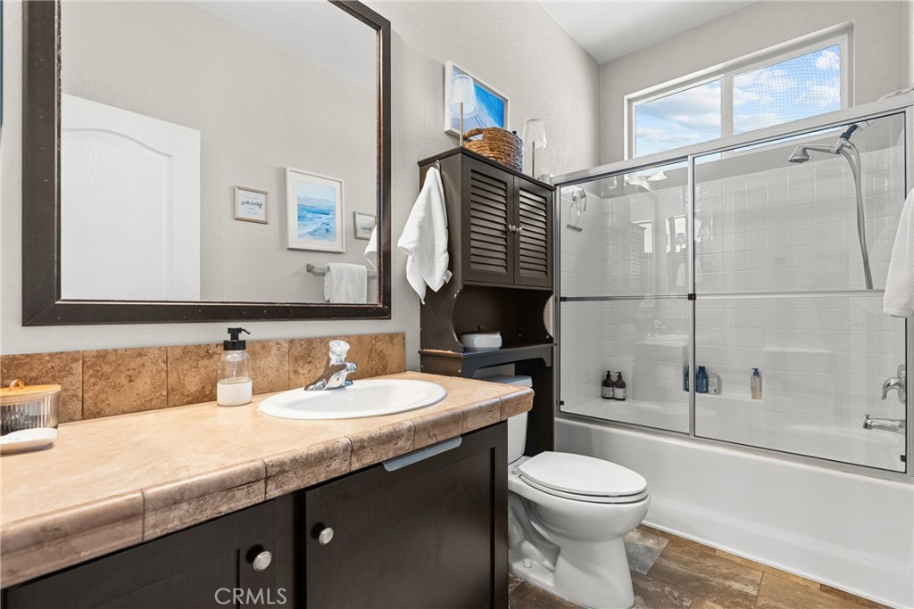15455 Glenoaks Boulevard 575 Property Photo 31