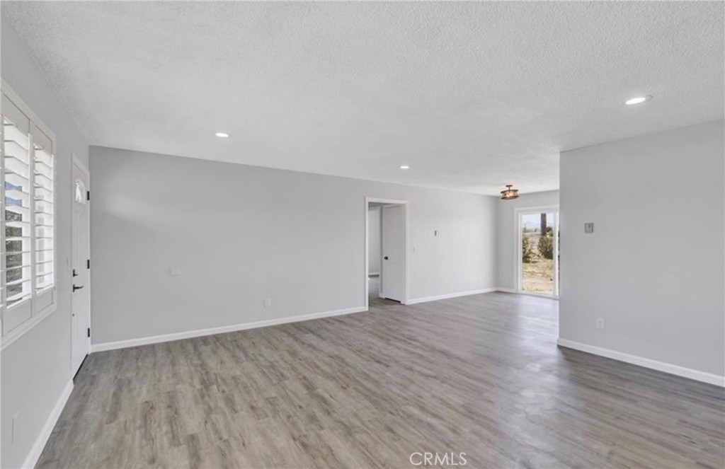 9110 G Property Photo 12