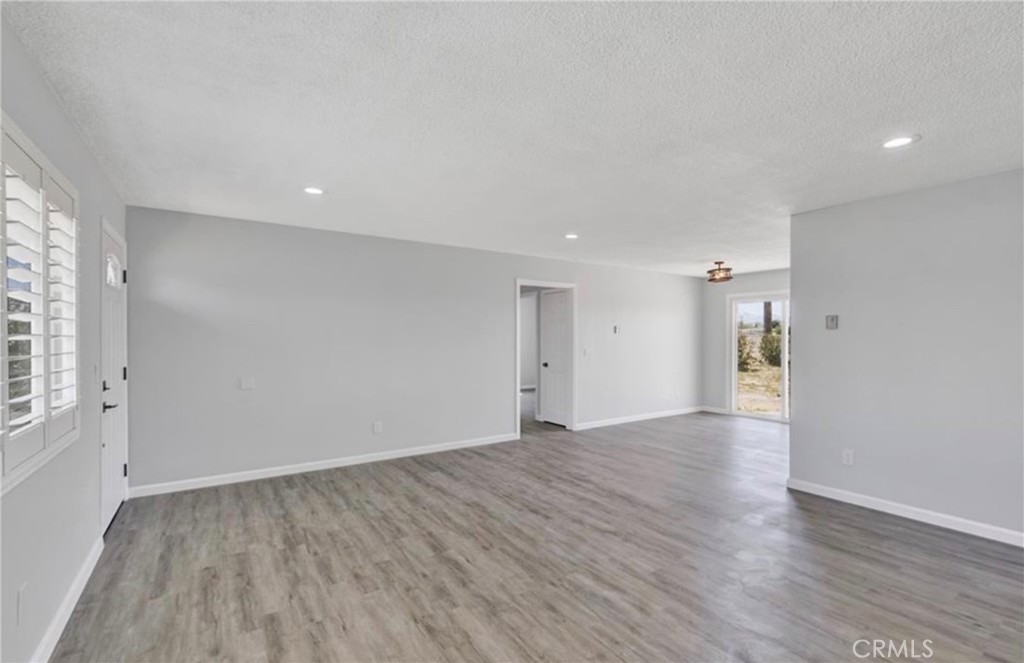 9110 G Property Photo 12