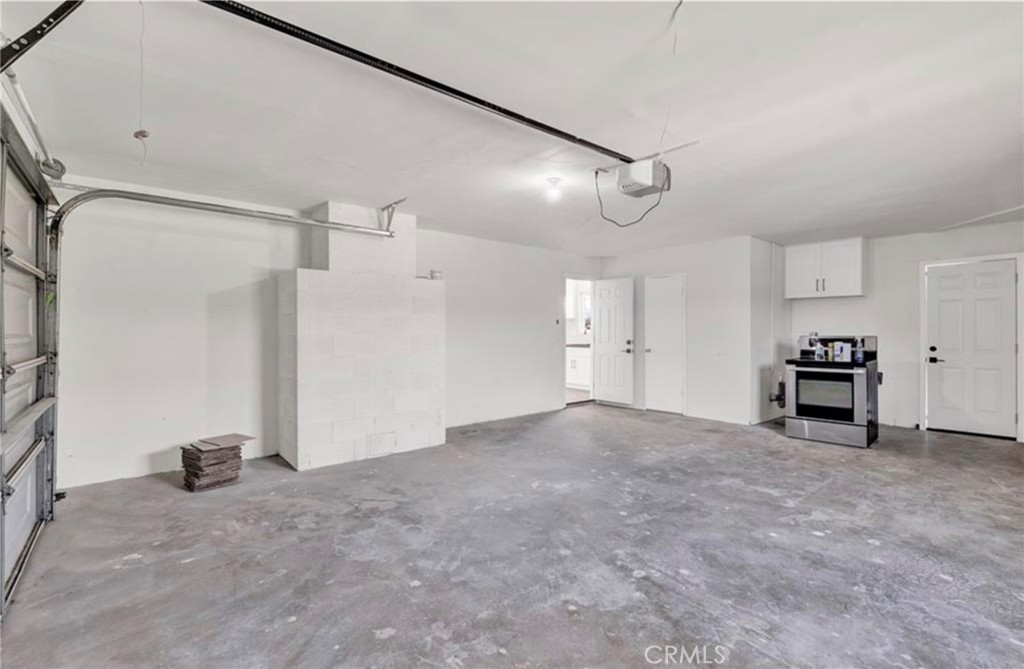 9110 G Property Photo 17