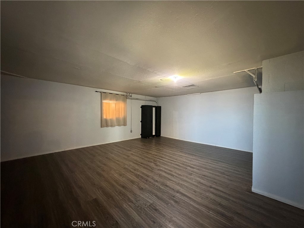 9110 G Property Photo 20