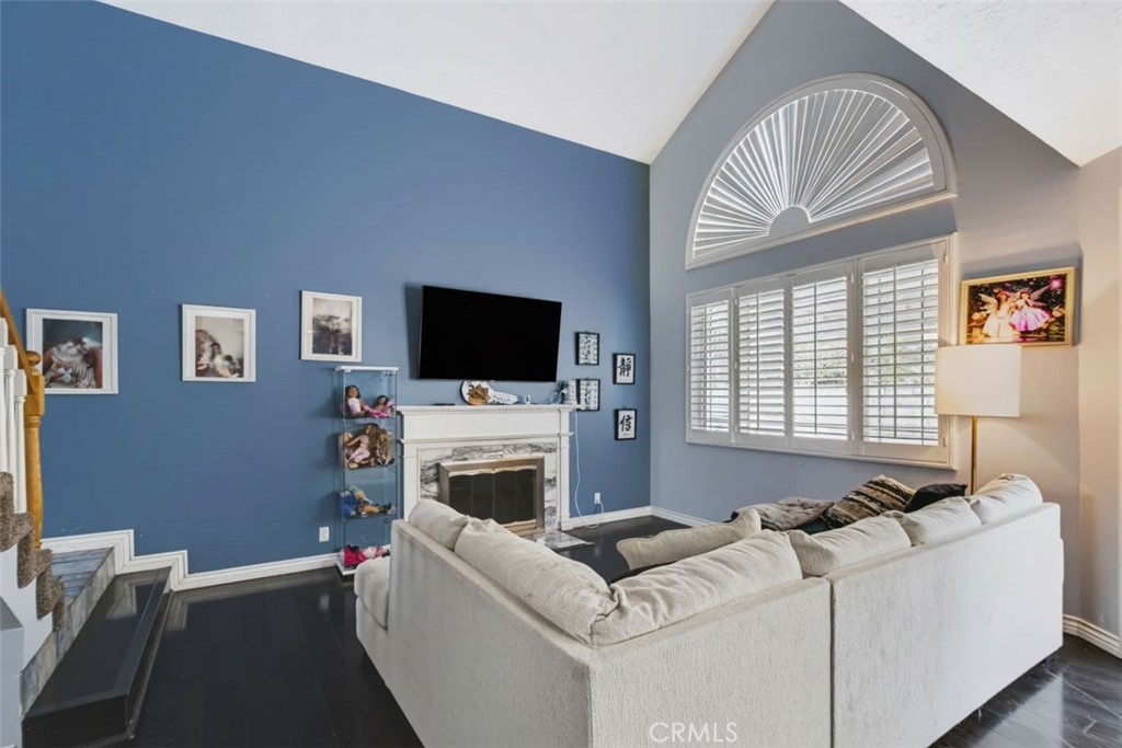28454 Evergreen Property Photo 3