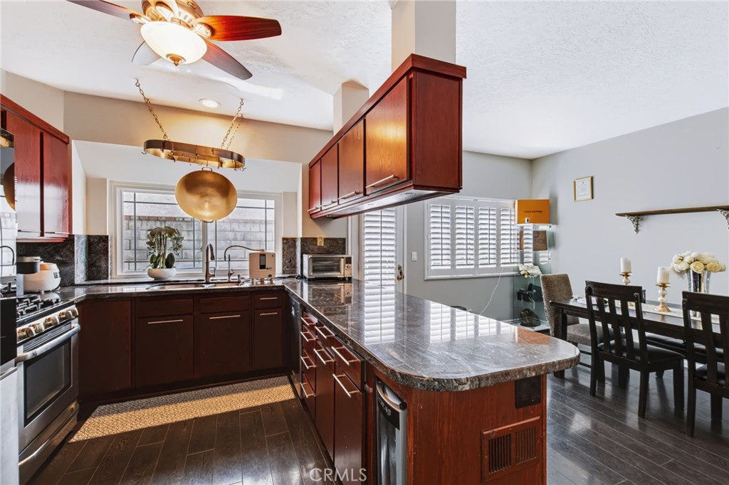 28454 Evergreen Property Photo 6