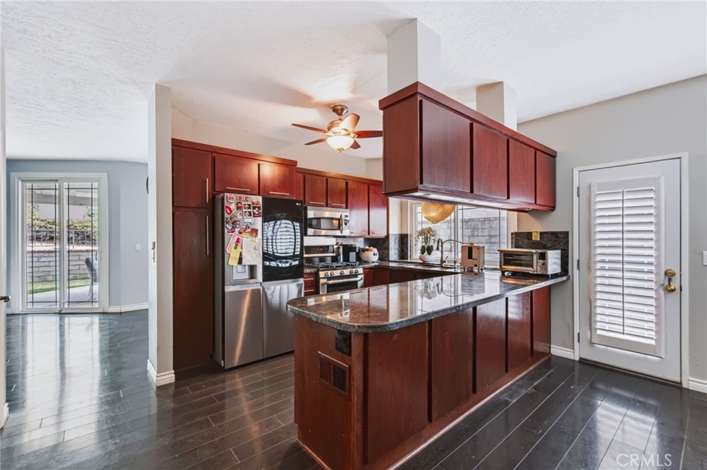 28454 Evergreen Property Photo 7