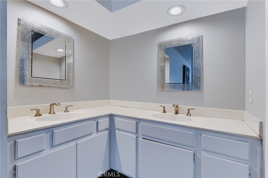 28454 Evergreen Property Photo 14