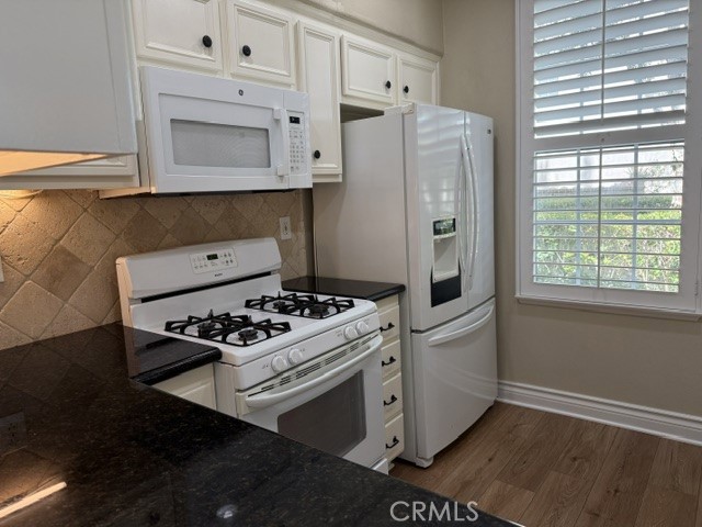 27021 Channel Lane 19 Property Photo 13