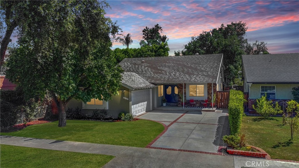 6566 Andasol Avenue Property Photo 1