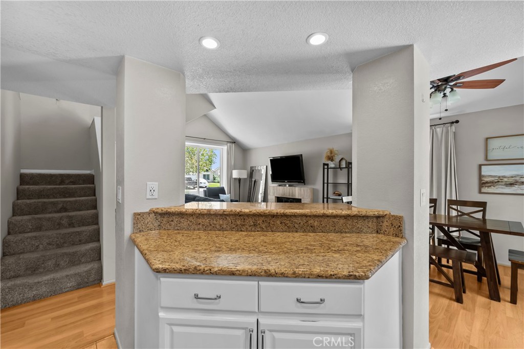 27631 Buckskin Property Photo 14
