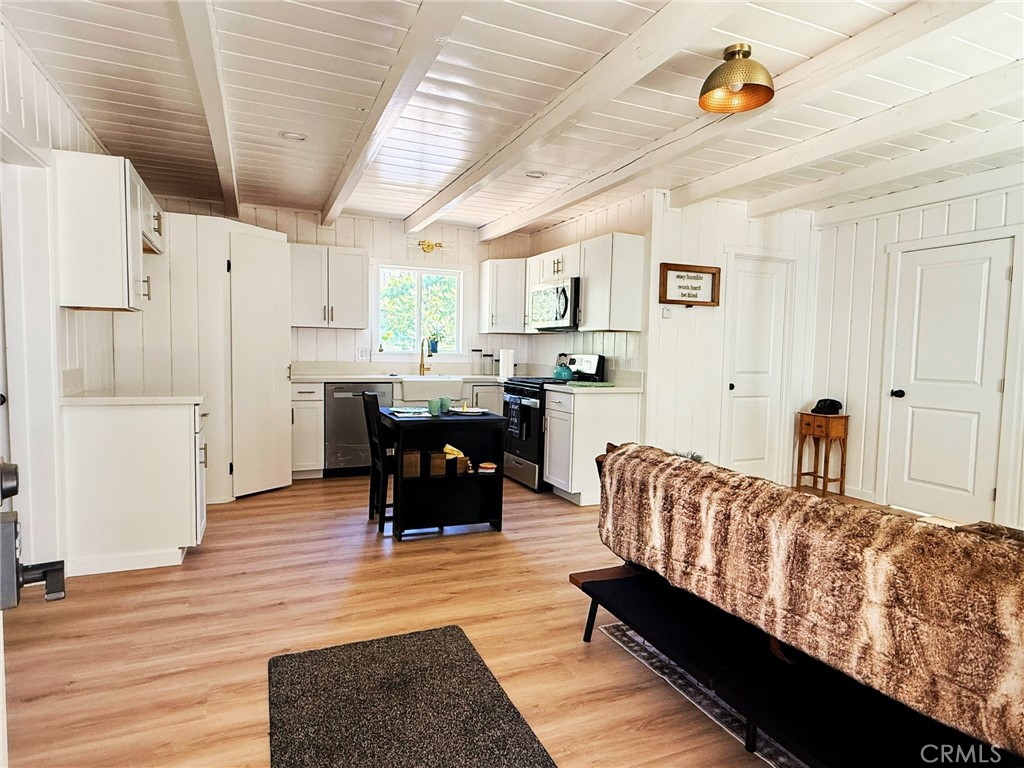 6513 Lowry Lane Property Photo 9