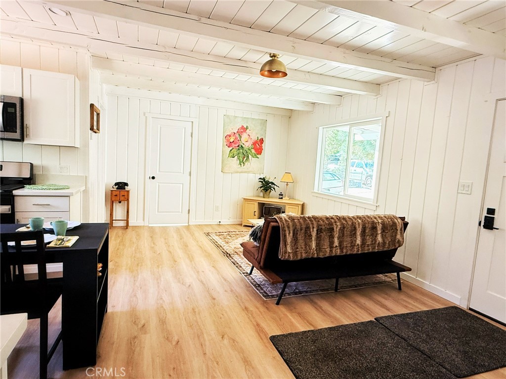 6513 Lowry Lane Property Photo 10