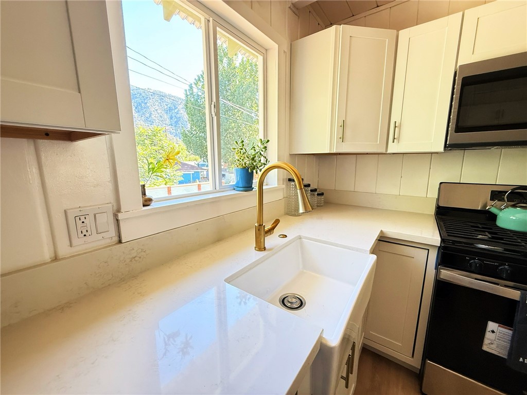6513 Lowry Lane Property Photo 15
