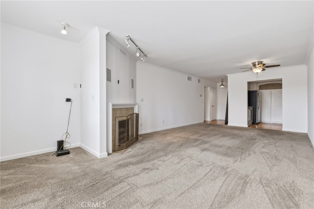 12720 Burbank Boulevard 205 Property Photo 4