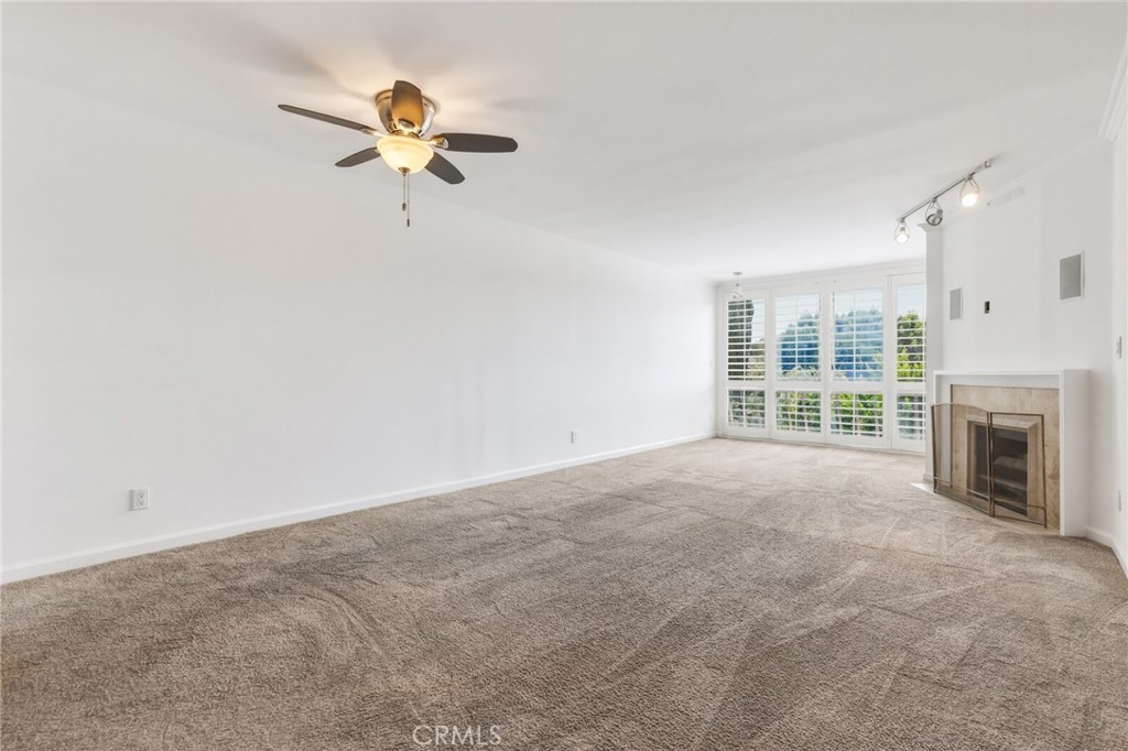 12720 Burbank Boulevard 205 Property Photo 8