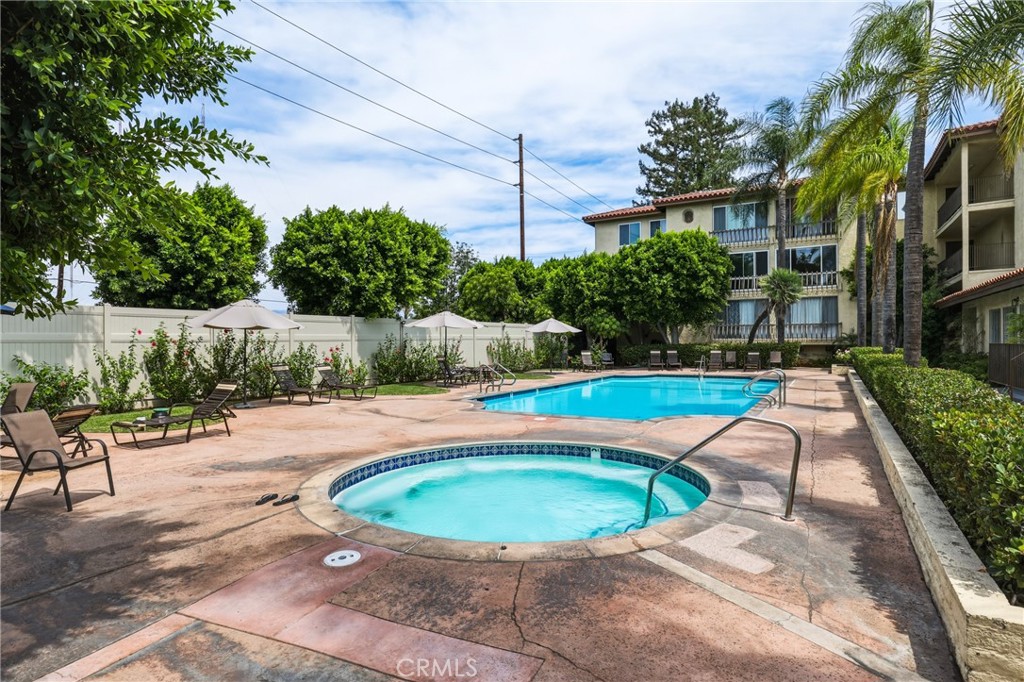 12720 Burbank Boulevard 205 Property Photo 20