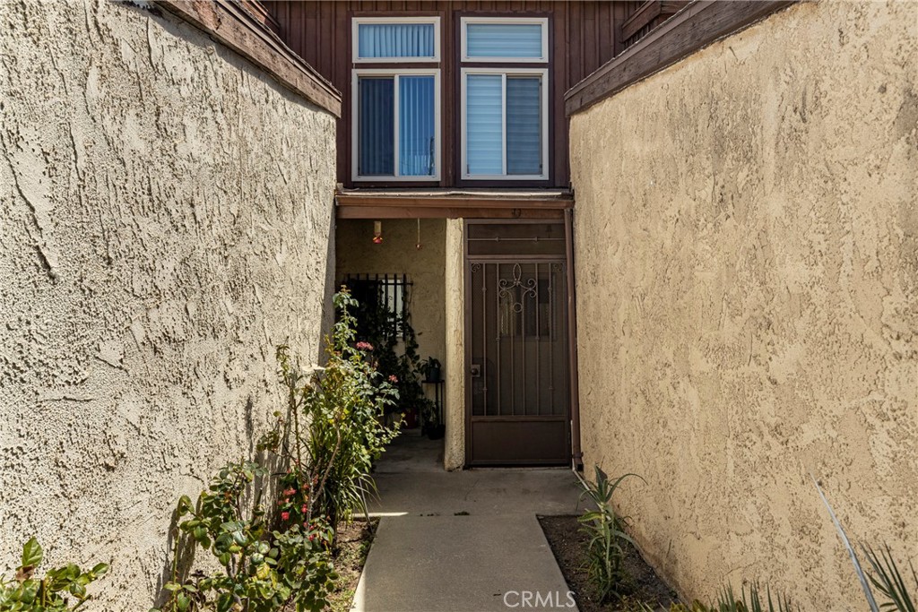 10950 Saticoy 20 Property Photo 6