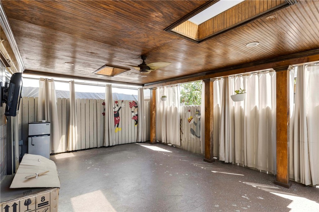 10950 Saticoy 20 Property Photo 22