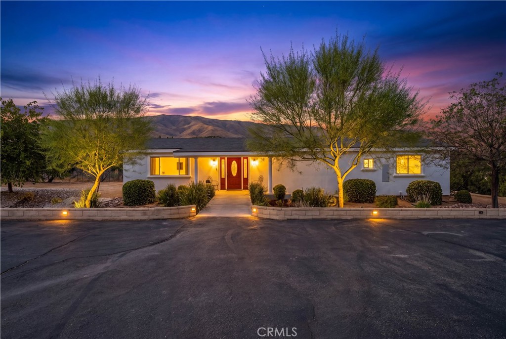 6076 Valley Sage Road Property Photo 3