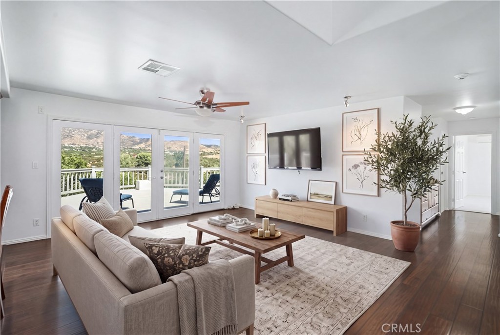6076 Valley Sage Road Property Photo 10