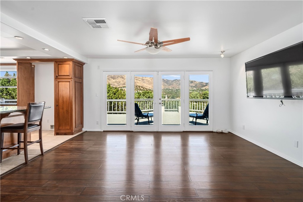 6076 Valley Sage Road Property Photo 12