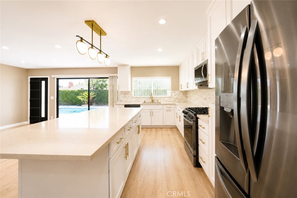 19930 Hatton Street Property Photo 11