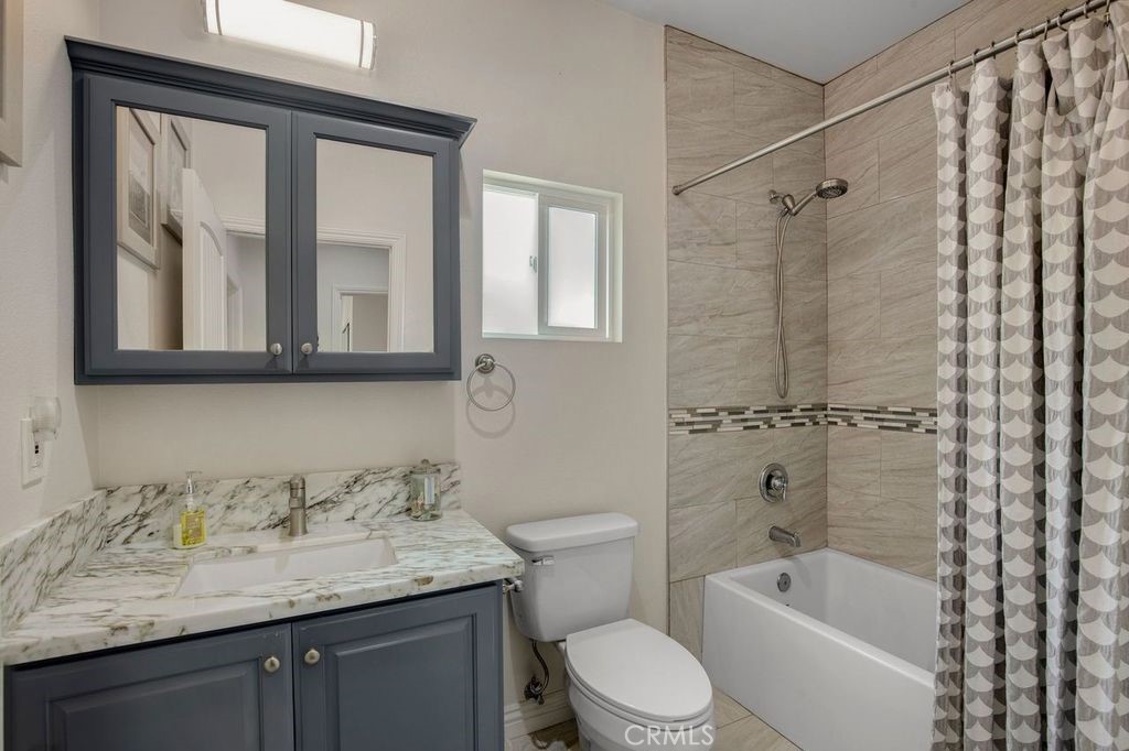 9304 Franklin Street Property Photo 23