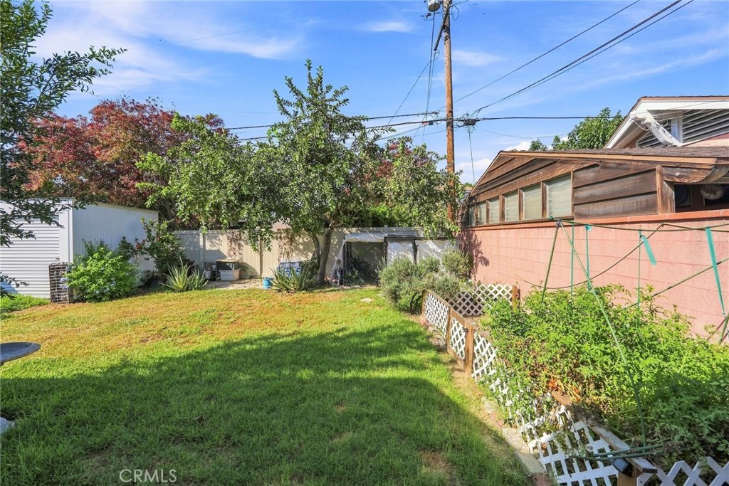 3853 Josephine Property Photo 32