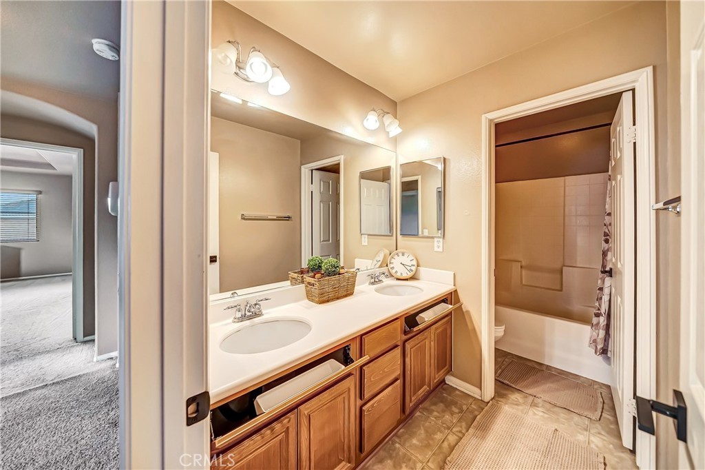 4659 W Avenue J13 Property Photo 35