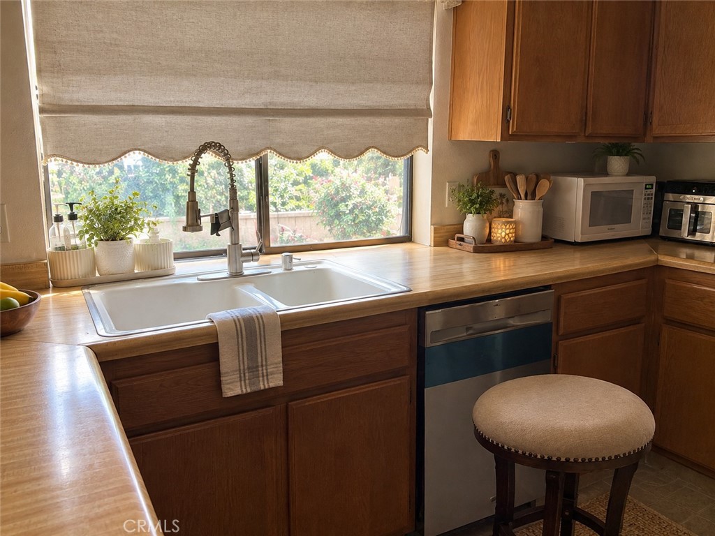 11439 Rancho La Brea Drive Property Photo 8