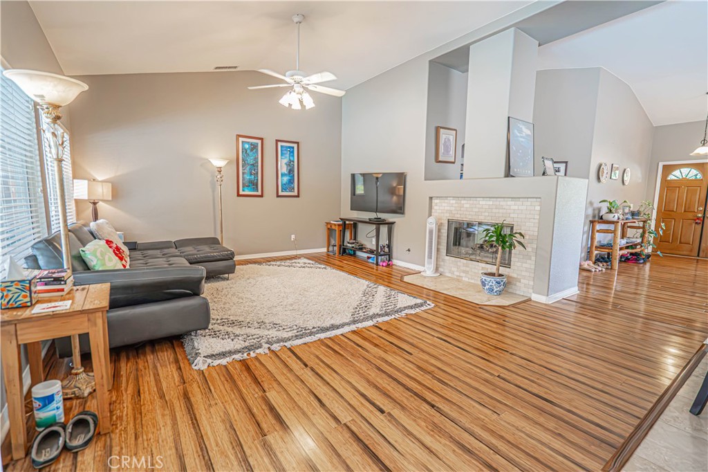 42319 Camden Way Property Photo 7