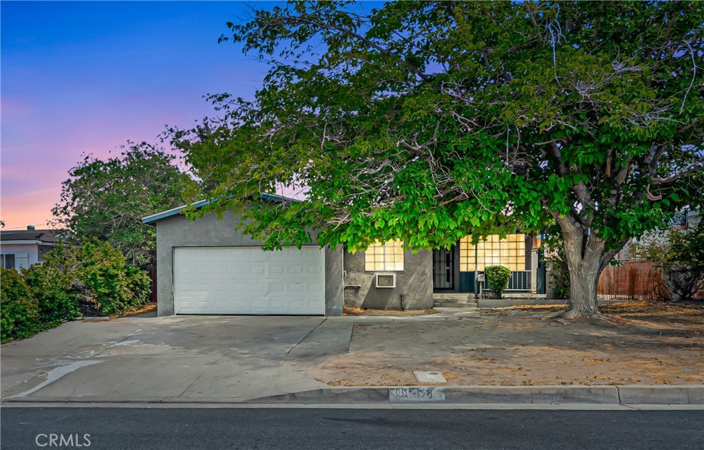 44258 Foxton Property Photo 1