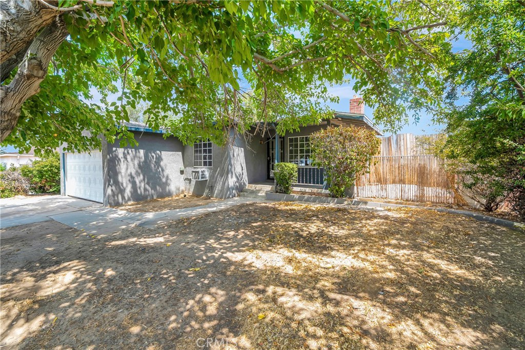44258 Foxton Property Photo 3