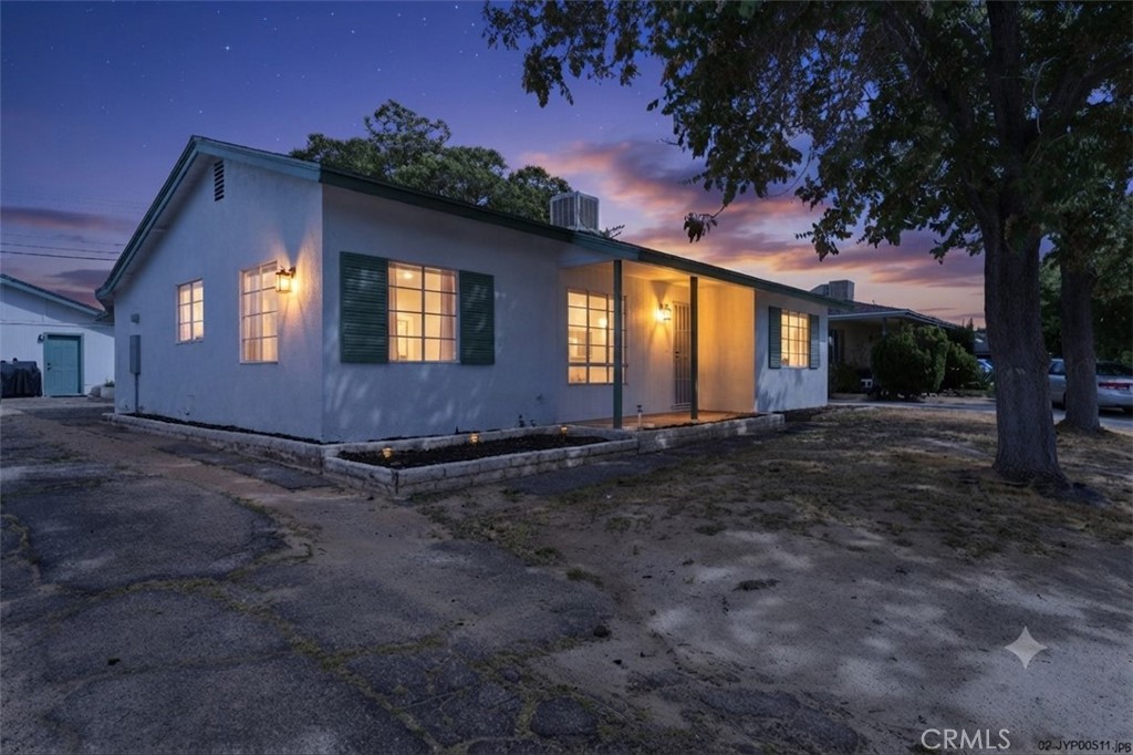 38738 36th Street E Property Photo 3