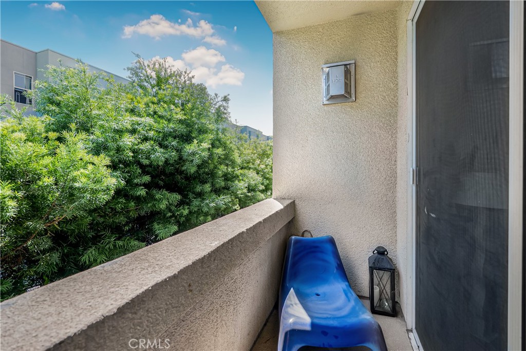 16940 Chatsworth Street 211 Property Photo 20
