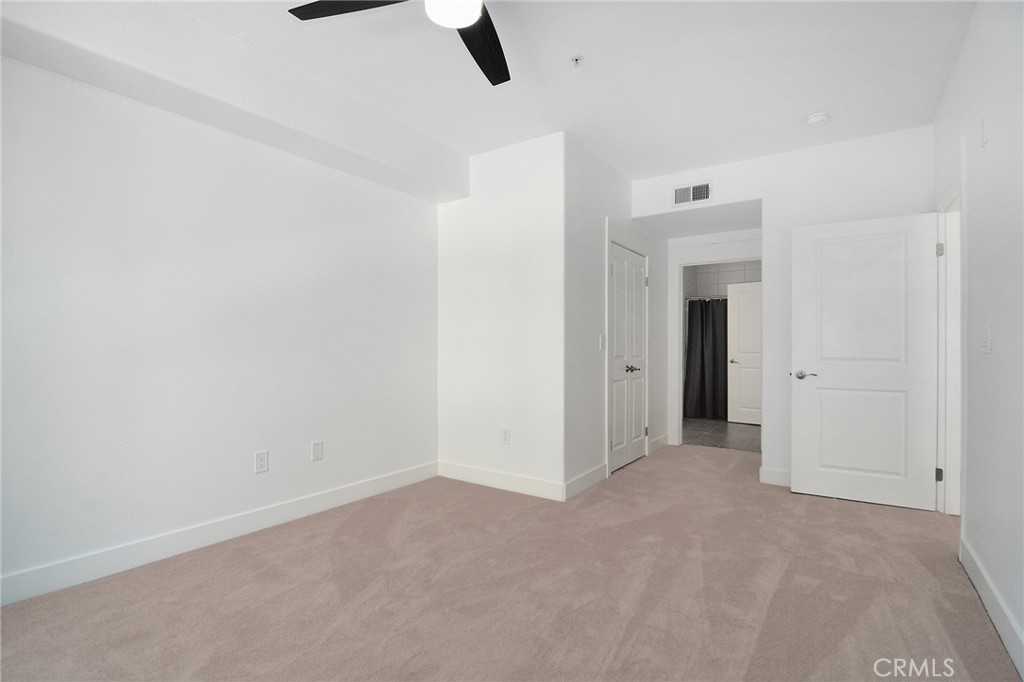 24507 Town Center 7218 Property Photo 9