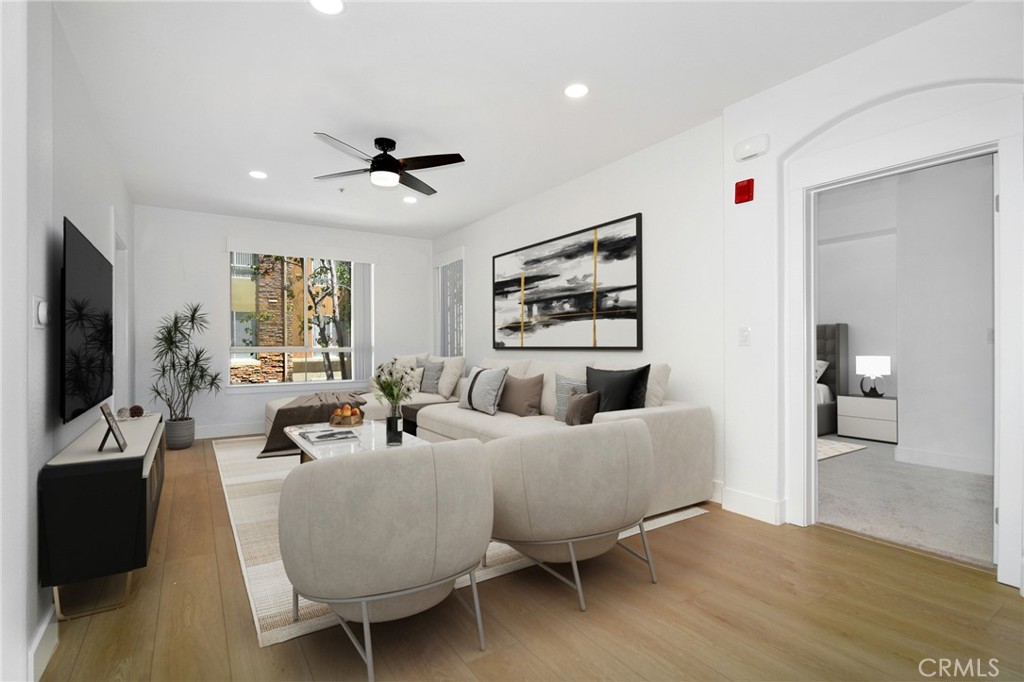 24507 Town Center 7218 Property Photo 17