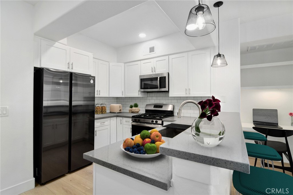 24507 Town Center 7218 Property Photo 20
