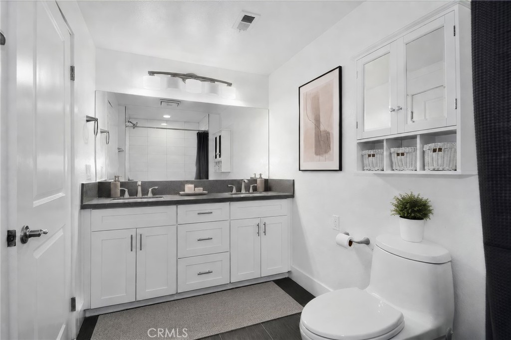 24507 Town Center 7218 Property Photo 29