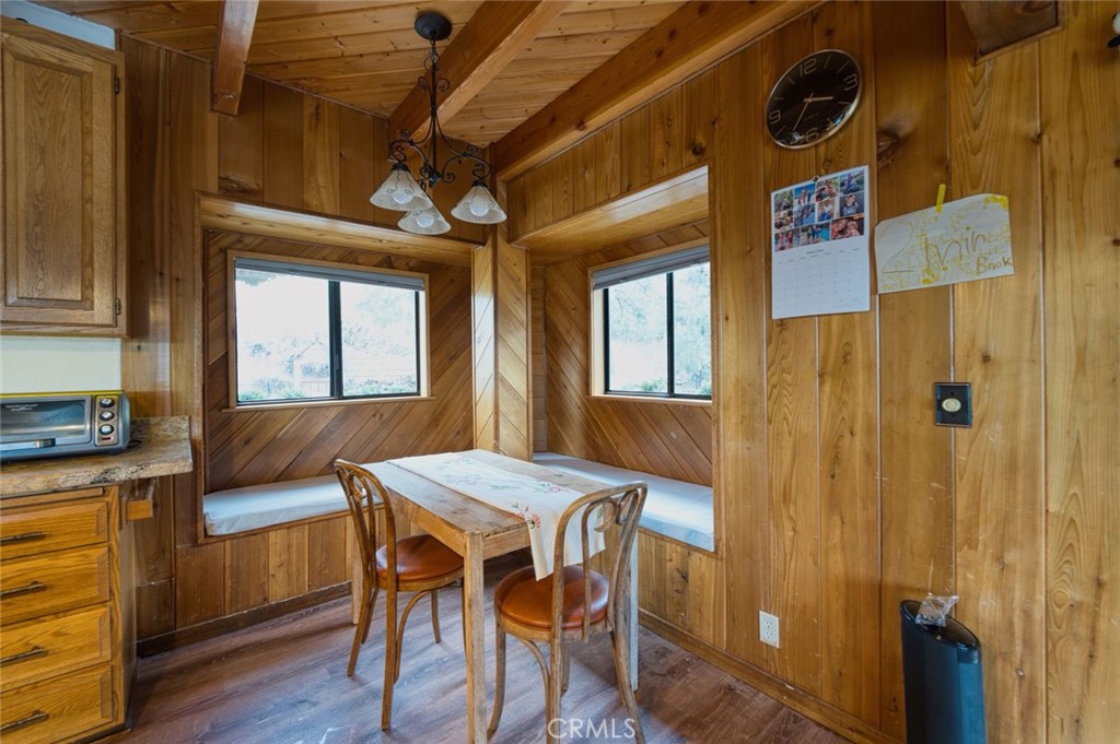 16717 Quail Property Photo 13