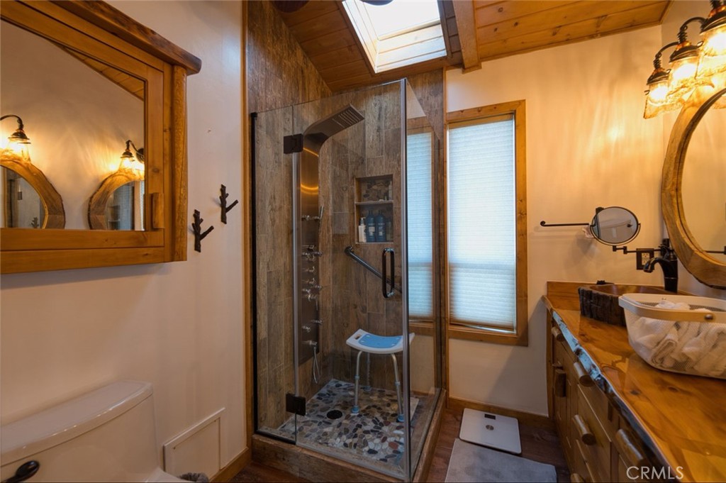 16717 Quail Property Photo 18
