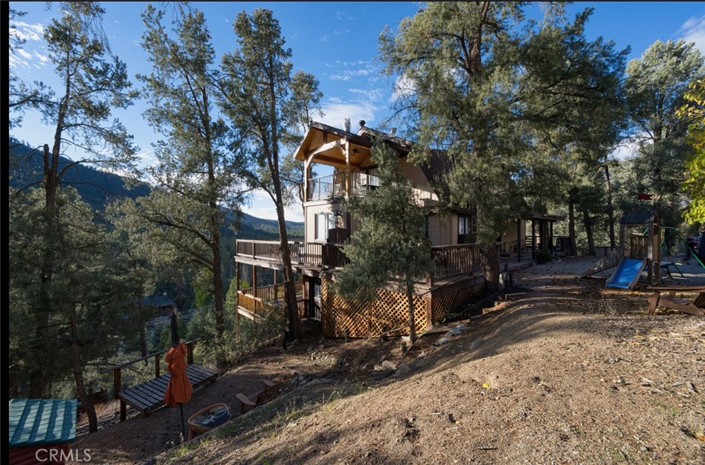 16717 Quail Property Photo 32