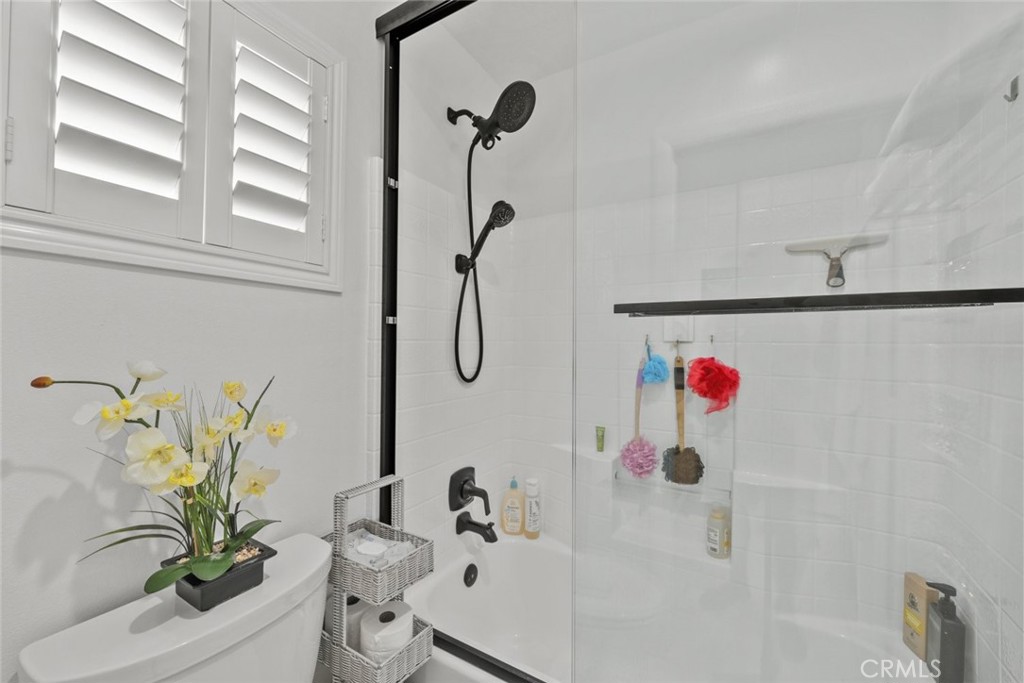 19329 Santa Maria Drive Property Photo 32
